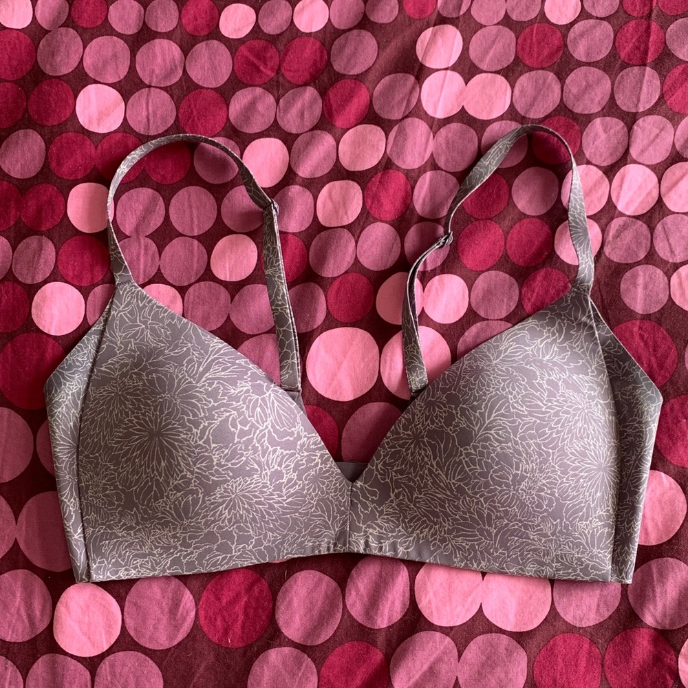 Lululemon take shape bra